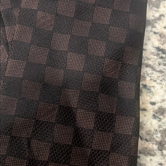 Louis Vuitton BrownTie - Picture 4 of 5